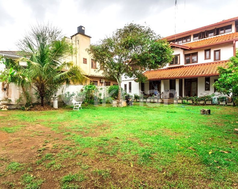 18.5perches 5Bedroom House for Sale Moratuwa ikman