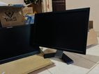 19" Inch Wide Monitors 9