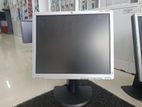 19 Square Monitor