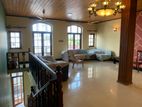 1st and 2nd floor house for Rent in Wellawatta