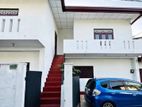 2 Bedroom Upper Floor Close to Malshan Flora Pannipitiya