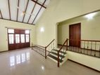 2 Bedroom, Upstairs House for Rent in Thalawathugoda(Colombo)