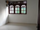 2 room first floor house for rent in mountlavinia