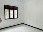2 room ground floor house for rent in rathmalana