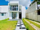2-Storey House for Sale – Athurugiriya highway