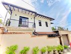 2 Storey Luxury House for Sale in Malabe, Kahanthota Road