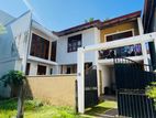 2 Storied House with Annex - Walking distance to Main Rd, Hokandara