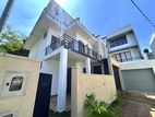 2 Storied House with Roof-Top in Athurugiriya Galwarusa Road