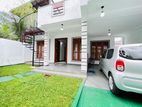 2 Storied Strong House In Close To Athurugiriya