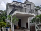 2 Story 3 Bedrooms House for Rent in Malabe - EH225