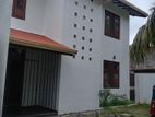 2 STORY HOUSE FOR RENT IN MOUNT LAVINIA TEMPLES ROAD