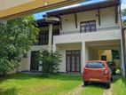 2 Story House for Rent in Thalawathugoda Hokandara Road