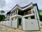 2 Story House for Sale at Thalawathugoda