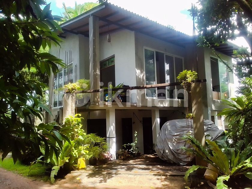 2 Story House for Sale Colombo 5 ikman