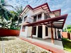 2 Story Luxurious House for Sale in Athurugiriya