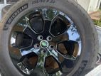 20 Inch Land Rover Defender Original Alloy wheels with Tyres