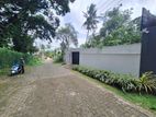 20 P valuable house and land for sale bathtaramulla
