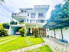 20 Perch Super Luxury 12-Bedroom House For Sale In Thalawathugoda