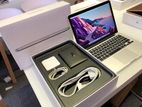 2015 MacBook Pro 13 256GB Full Set