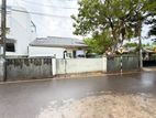 20P Land with 2-Storey House for Sale in Piliyandala Miriswatta Junction