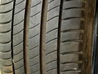 245/40/19 Tyre Set