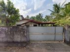25 Perches Valuable Land with Two-Story House for Sale – Athurugiriya