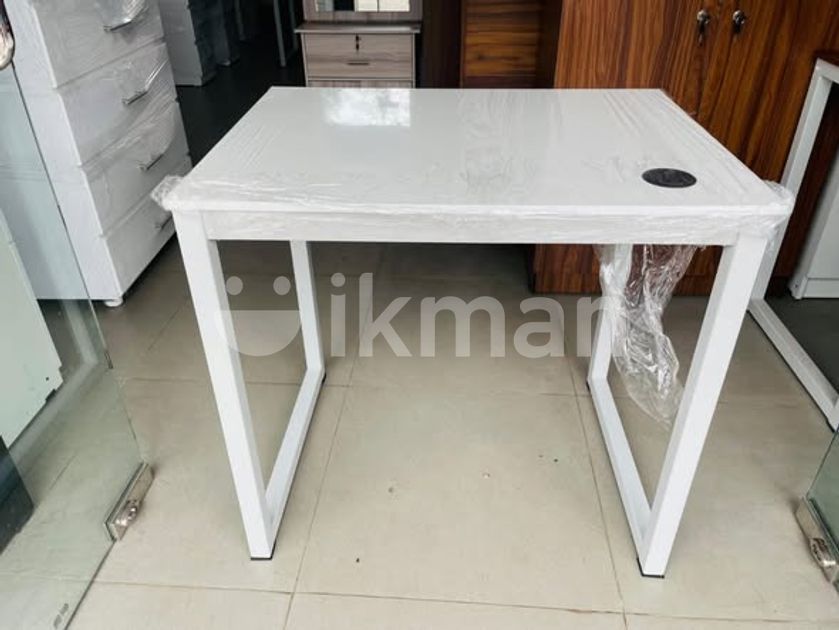 Computerized Leg 2.5*2 White Steel Leg Computer Tabel for Sale | Dehiwala | ikman