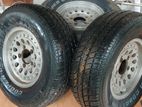 255/70/15 alloi rim set with tyres for 4dr5 Jeep