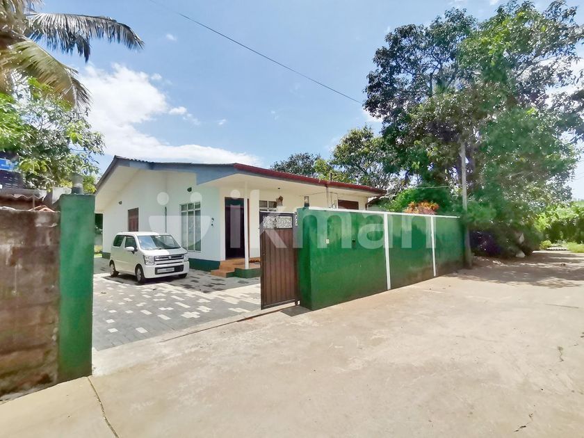 28.5 Perch Land With Single Storey Solid House in Boralesgamuwa | ikman