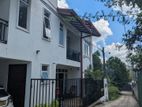 2BR Furnished Upstairs For Rent Thalawathugoda