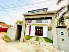 2Storey House Close to Wattala Enderamulla-වත්තල රාගම ආසන්න දෙමහල් නිවස