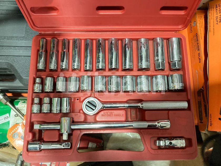 3/8 Dr Inchese Box Socket Set Crossman for Sale in Pannipitiya | ikman
