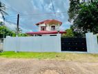 3 Bed Rooms Upstairs House with Land For Sale In Negombo Miriswatta