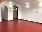 3 Bedroom 1st Floor House For Rent In dehiwala (near no limit mosque)