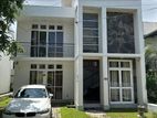 3 Bedroom Luxury House for Sale - Piliyandala (EM397)