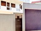 3 Bedroom Upper Floor Unit House Close Nugegoda High-Level Road