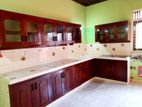 3 Bedrooms 2 bathrooms upstair house for rent in nedimaala dehiwala