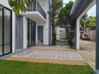 3 Bedrooms Elegant House for Sale in Thalawatugoda