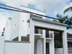 3 Bedrooms fully furnished House for rent ja-ela JL