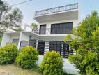 3 Bedrooms house for rent seeduwa Liyanagamulla L5M
