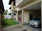 3 BR, 2 Bath, 10 Perch House Rent - Boralesgamuwa