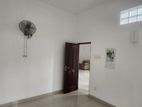 3 room fist floor house for rent in piliyandala (83w)