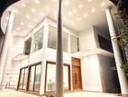 3-Storey House for Sale in Piliyandala Bokundara - EH413