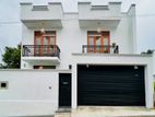 3 Storey House For Sale In Piliyandala