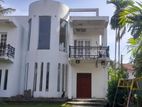 3 Storey Main Road Facing House for Rent in Negombo