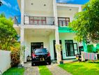 3 Storied 5BR Luxury House For Sale In Negombo Dalupotha Near Bus Road