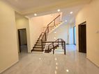 3 Storied Brand New Mordern House in Piliyandala