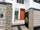 3 Storied Luxury House For Sale in Athurugiriya