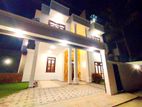 3 Storied Luxury House in Piliyandala