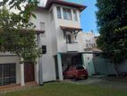 3 Story 5 Bedrooms House for Sale in Baththaramulla